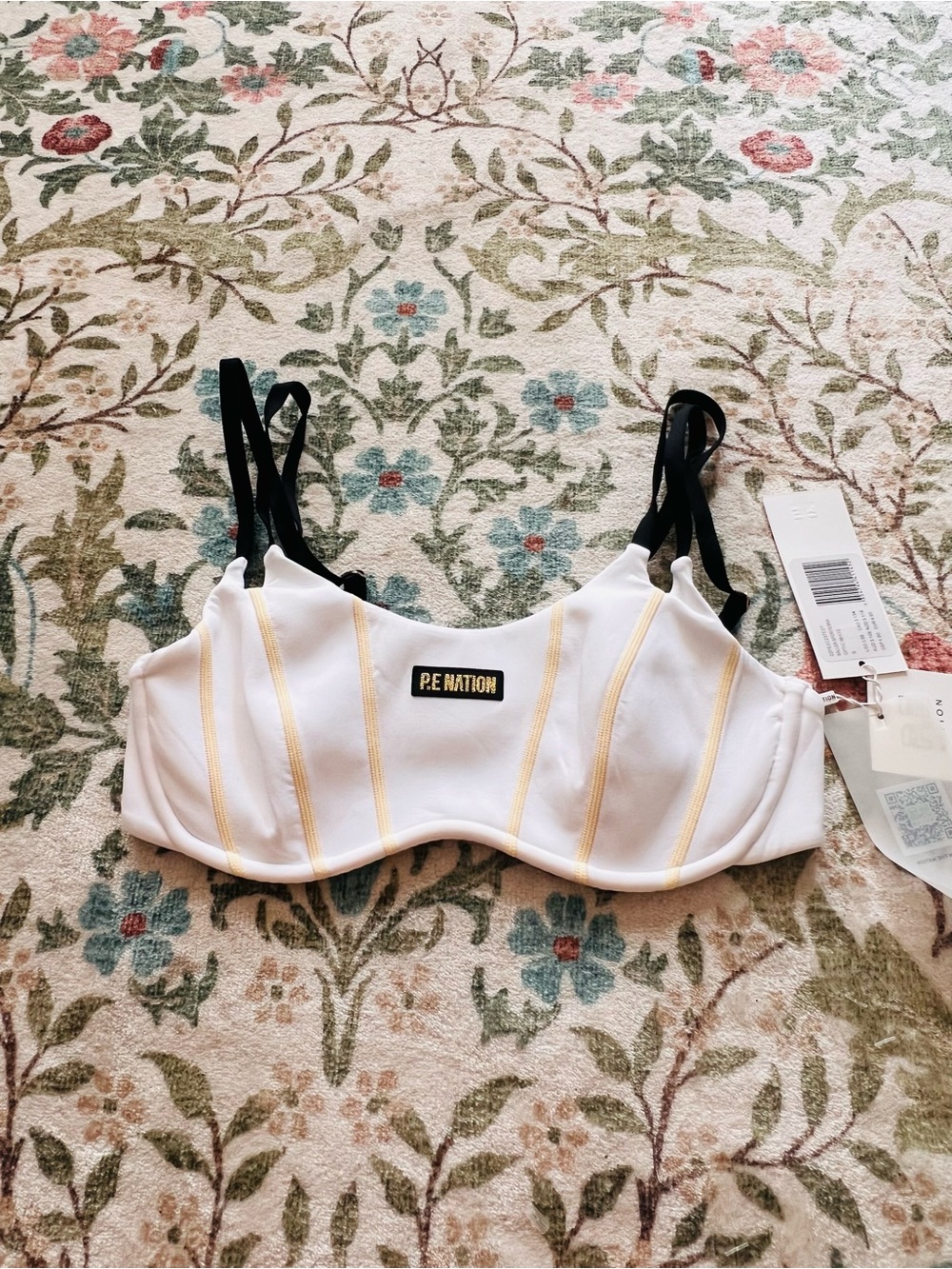 P.E Nation BALLER SPORTS BRA IN OPTIC WHITE Small